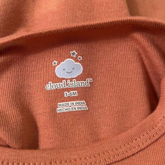 NWOT Size 3-6M Cloud Island Onesie - Picture 3 of 3